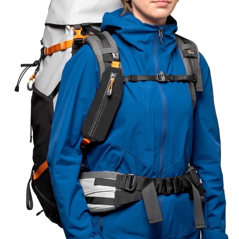 camera-backpack-lowepro-photosport-pro-strap5.jpg