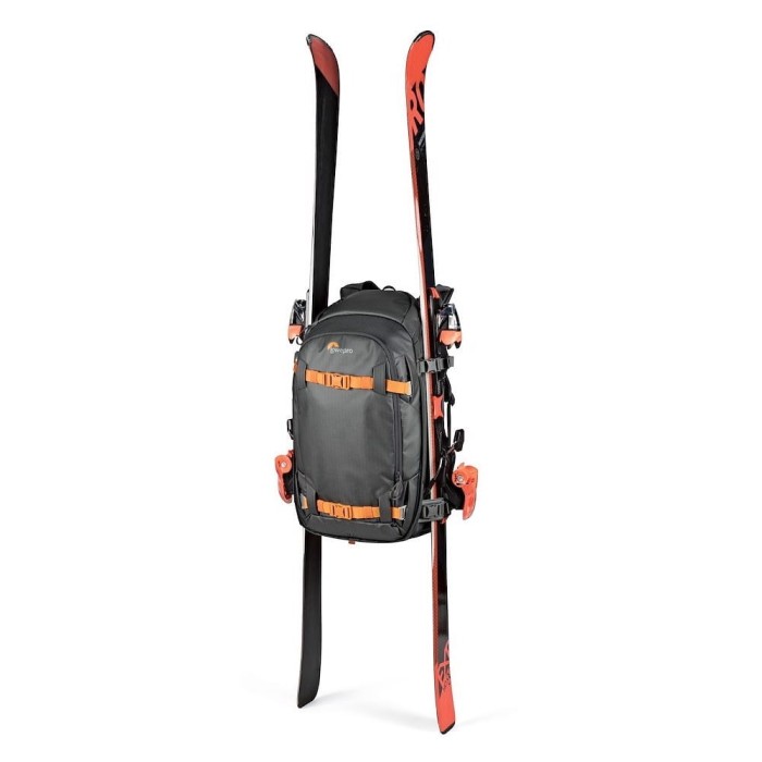 camera-backpack-whistler-bp-450-aw-ii-lp37227-skisb.jpg