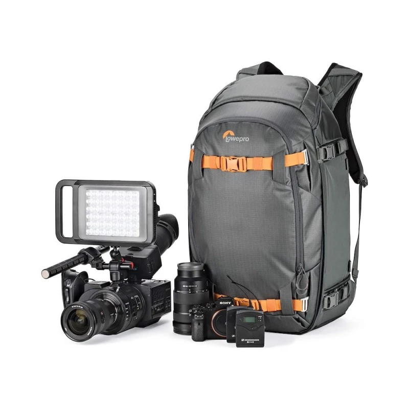 camera-backpack-whistler-bp-450-aw-lp37227-sony-videogear-a7ii-micspsd.jpg